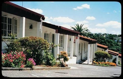 Browns Bay Olive Tree Motel & Apartment Okura Bush Esterno foto